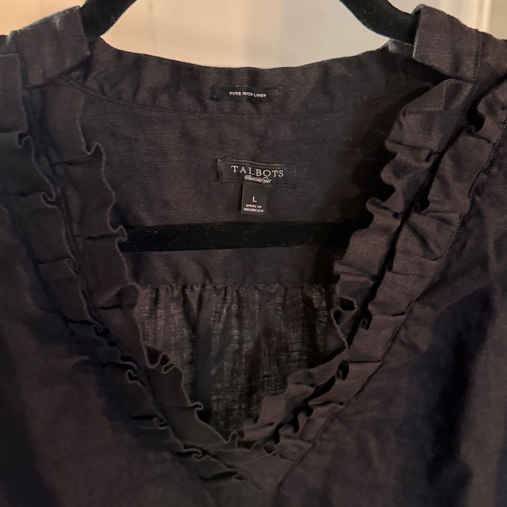 Talbots Linen Black Ruffle V-Neck Short Sleeve Top size L - Picture 2 of 3